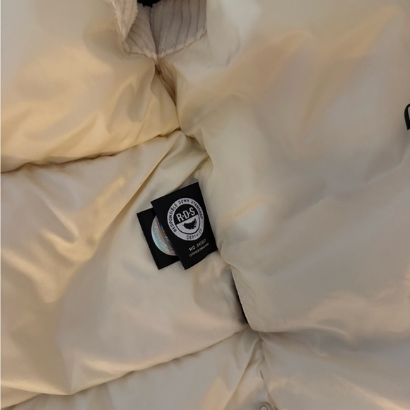 Aritzia Super Puff Corduroy Vest XS - Picture 5 of 6